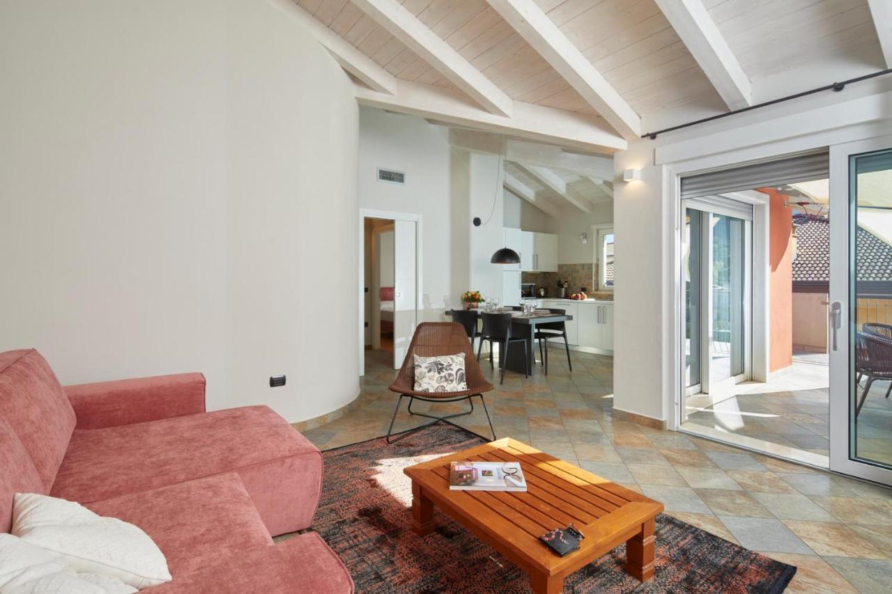 Residenza Ai Ferrari Apartment Riva del Garda Luaran gambar