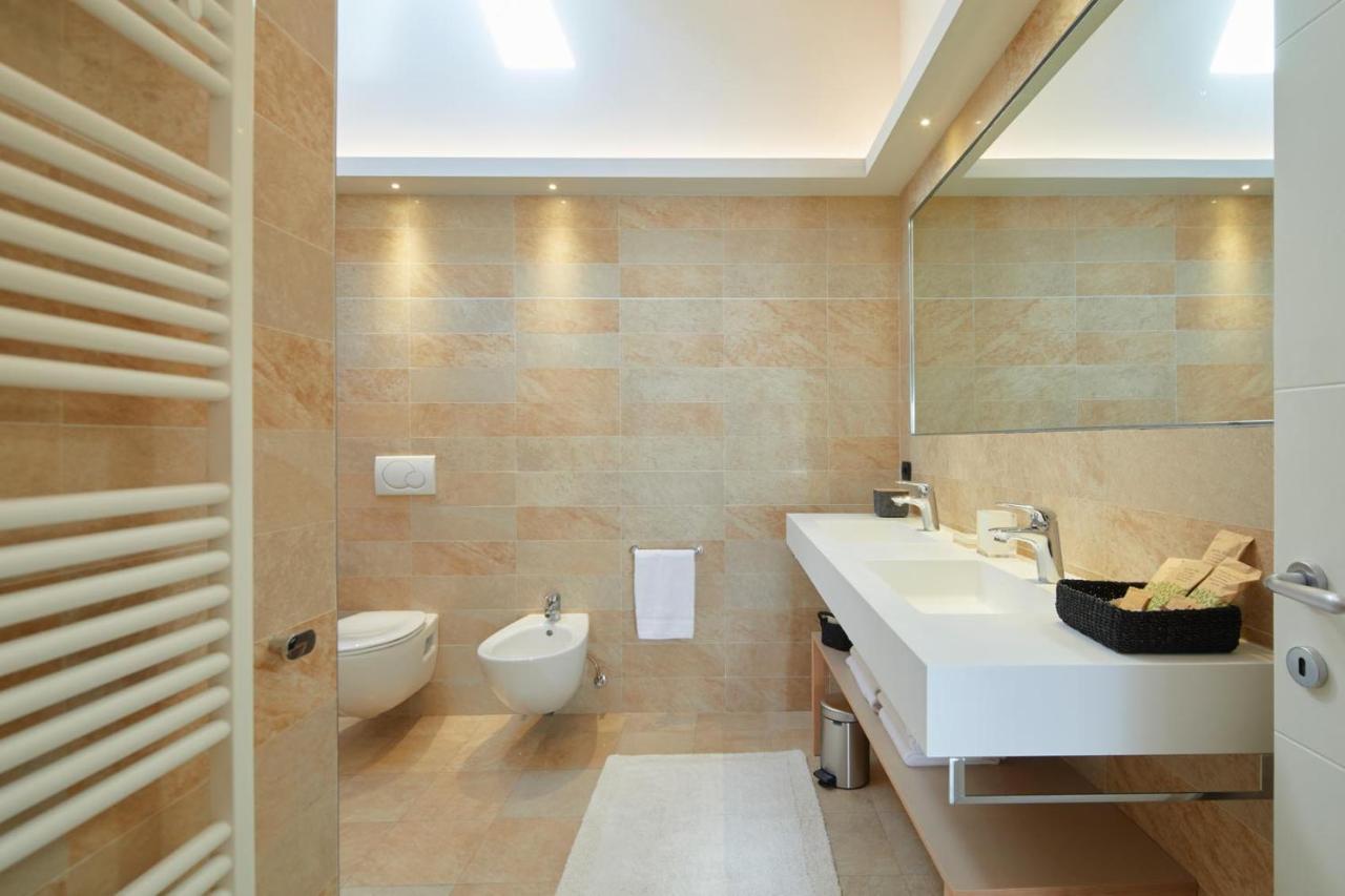 Residenza Ai Ferrari Apartment Riva del Garda Luaran gambar