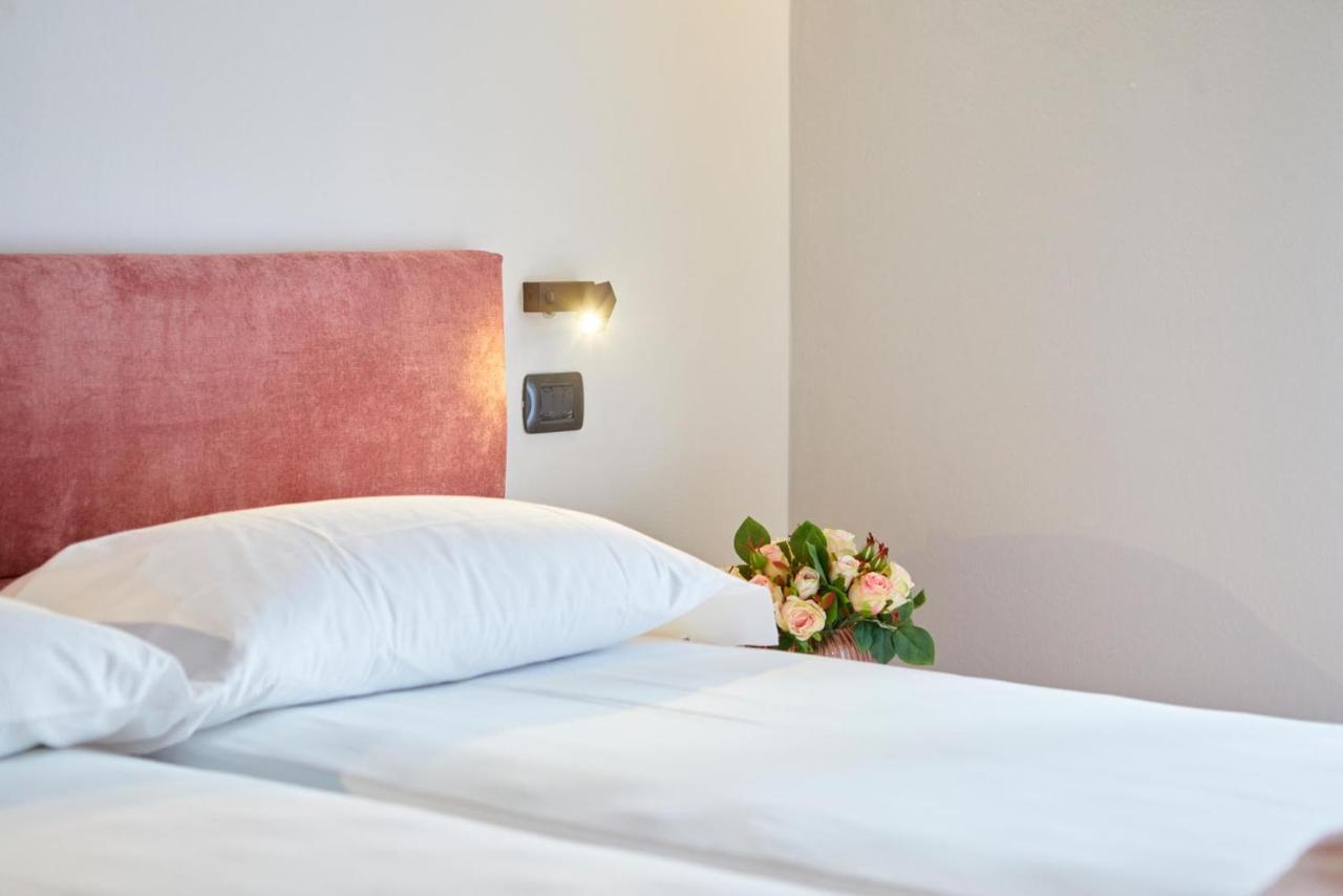 Residenza Ai Ferrari Apartment Riva del Garda Luaran gambar